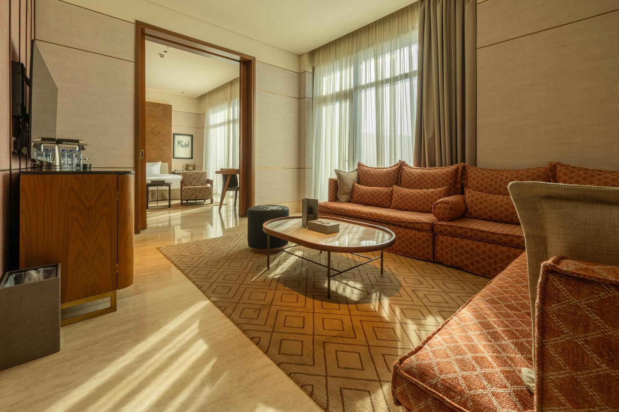 Shirvan Hotel City Yard ג'דה מראה חיצוני תמונה A suite at the Ritz-Carlton, Dubai