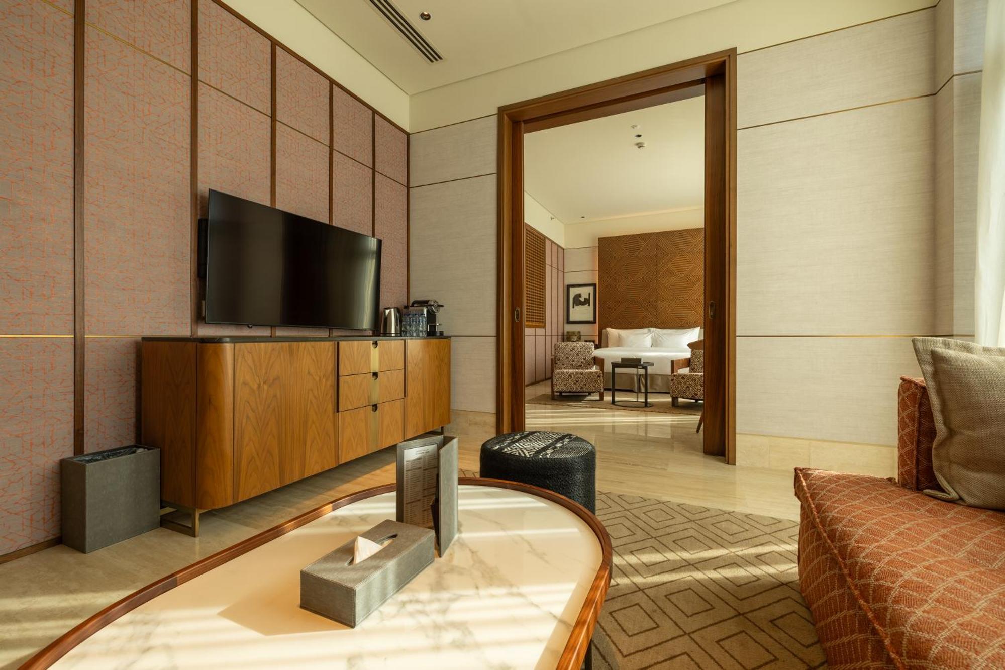 Shirvan Hotel City Yard ג'דה מראה חיצוני תמונה A suite at the Ritz-Carlton, Dubai
